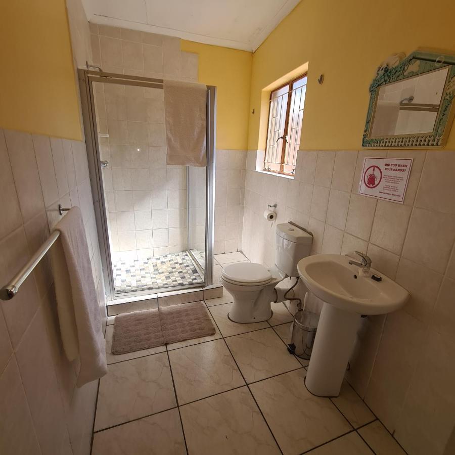 Ethen Guesthouse Polokwane Extérieur photo