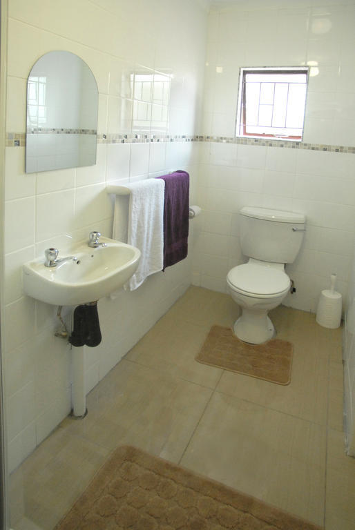 Ethen Guesthouse Polokwane Extérieur photo