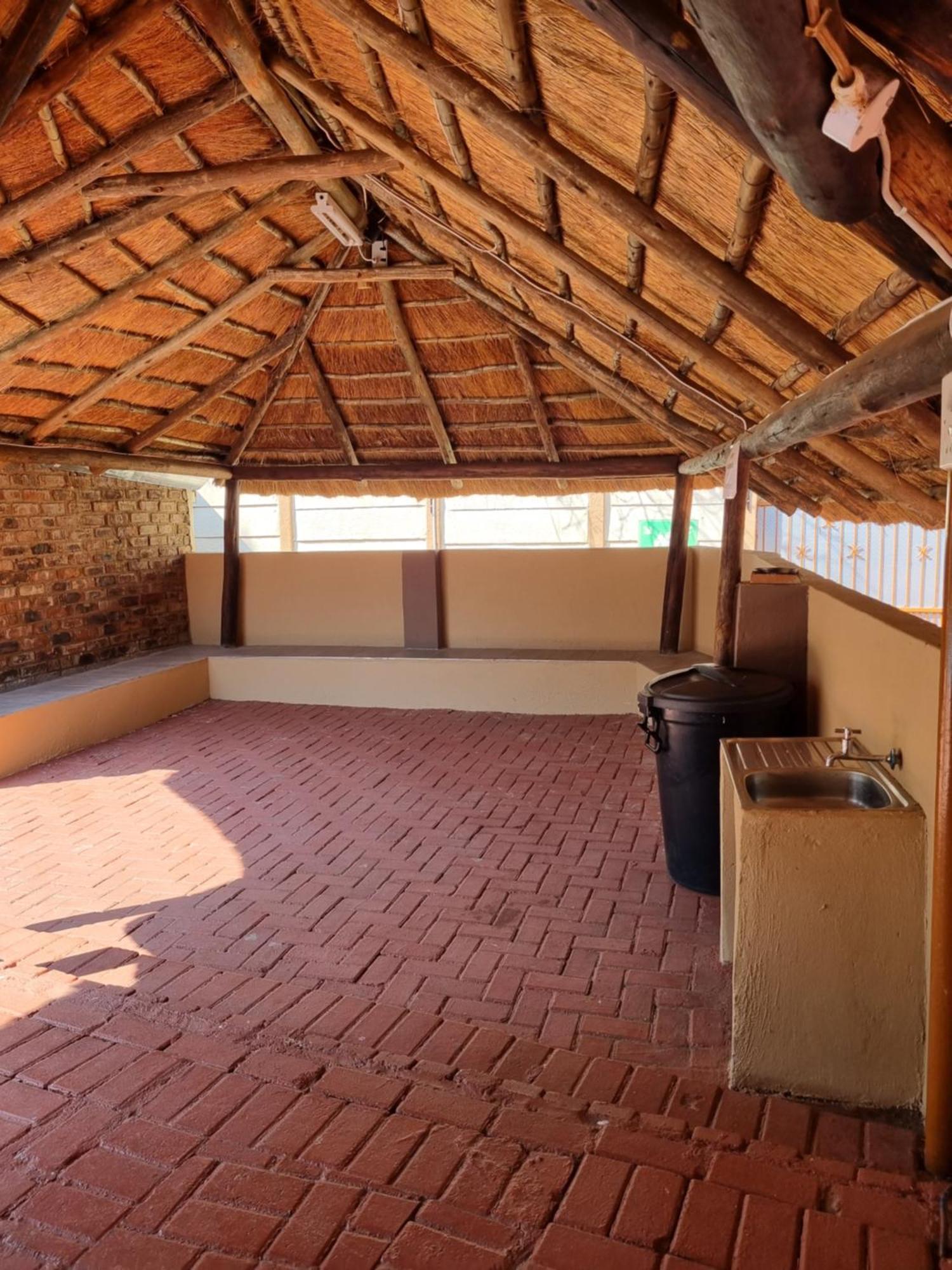 Ethen Guesthouse Polokwane Extérieur photo