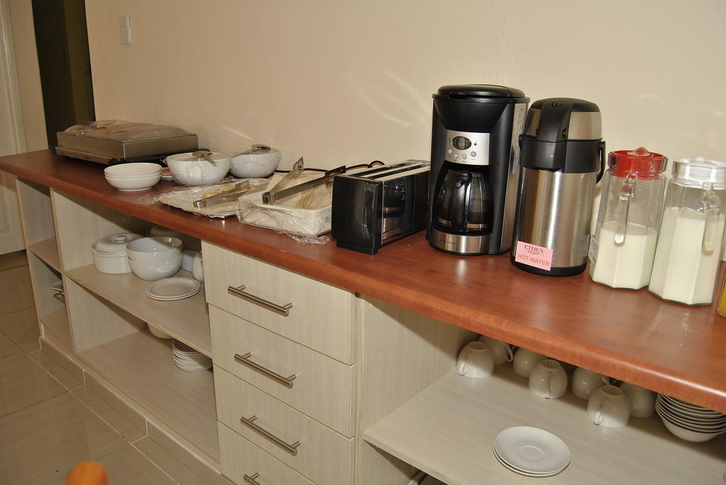 Ethen Guesthouse Polokwane Extérieur photo