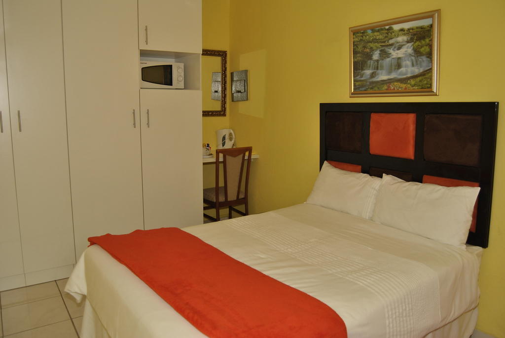 Ethen Guesthouse Polokwane Chambre photo